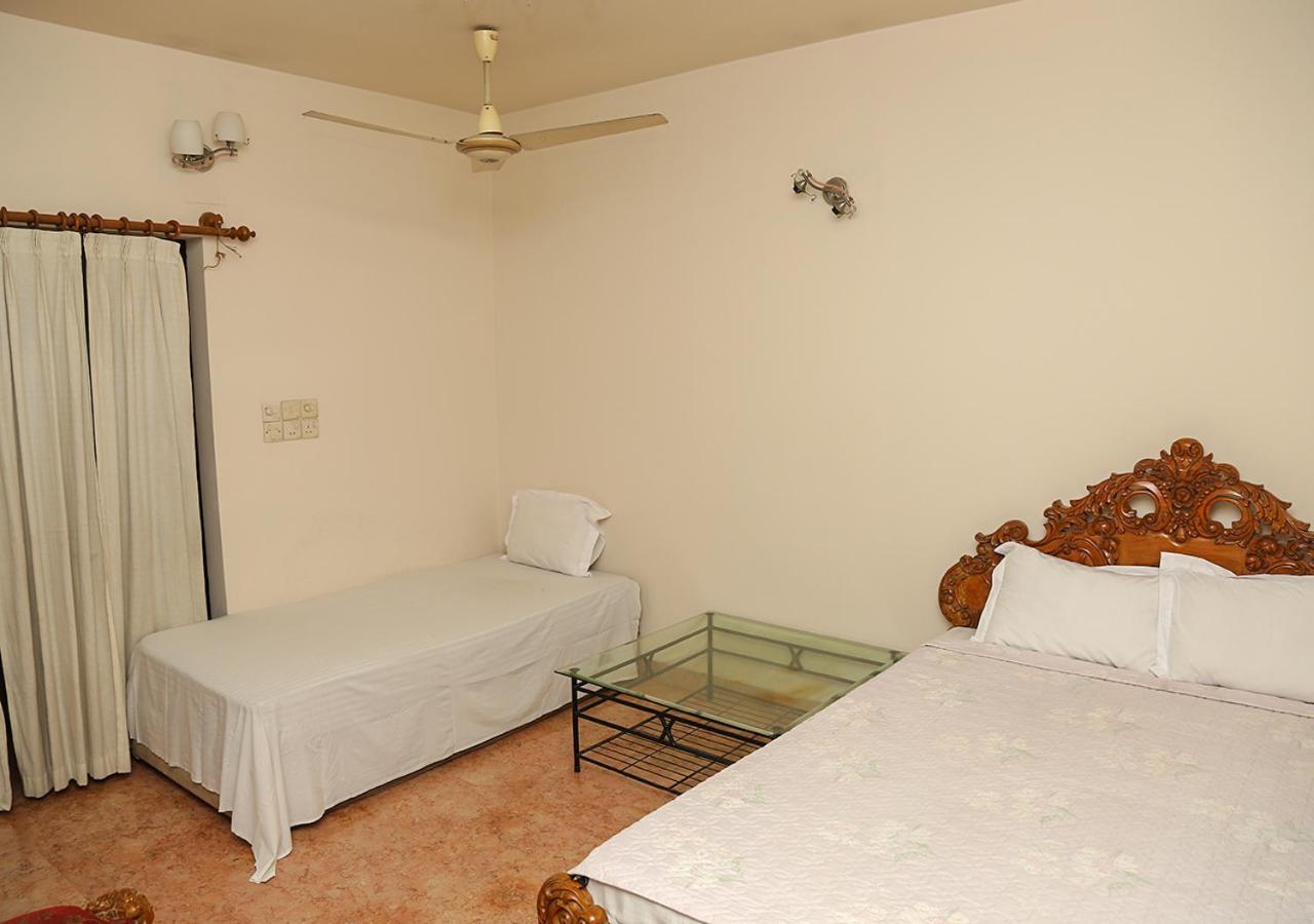 Maya Service Apt Guest House Dháka Exteriér fotografie