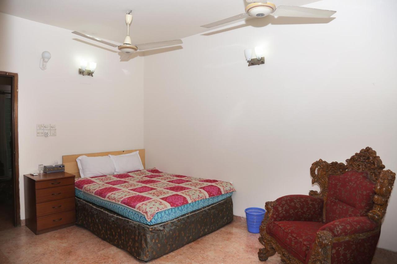 Maya Service Apt Guest House Dháka Exteriér fotografie